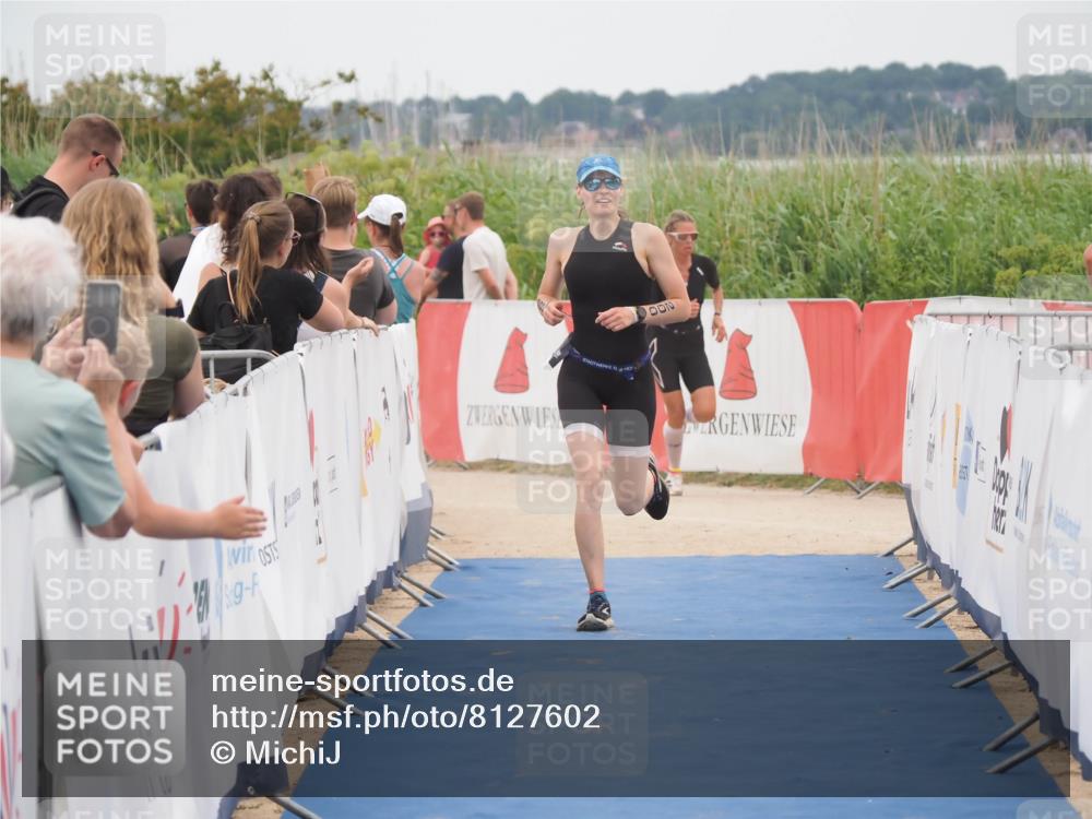 22.06.2025 - Viking Triathlon MichiJ http://msf.ph/oto/8127602 22.06.2025 15:24:53 Ziel 200, 210 meine-sportfotos.de