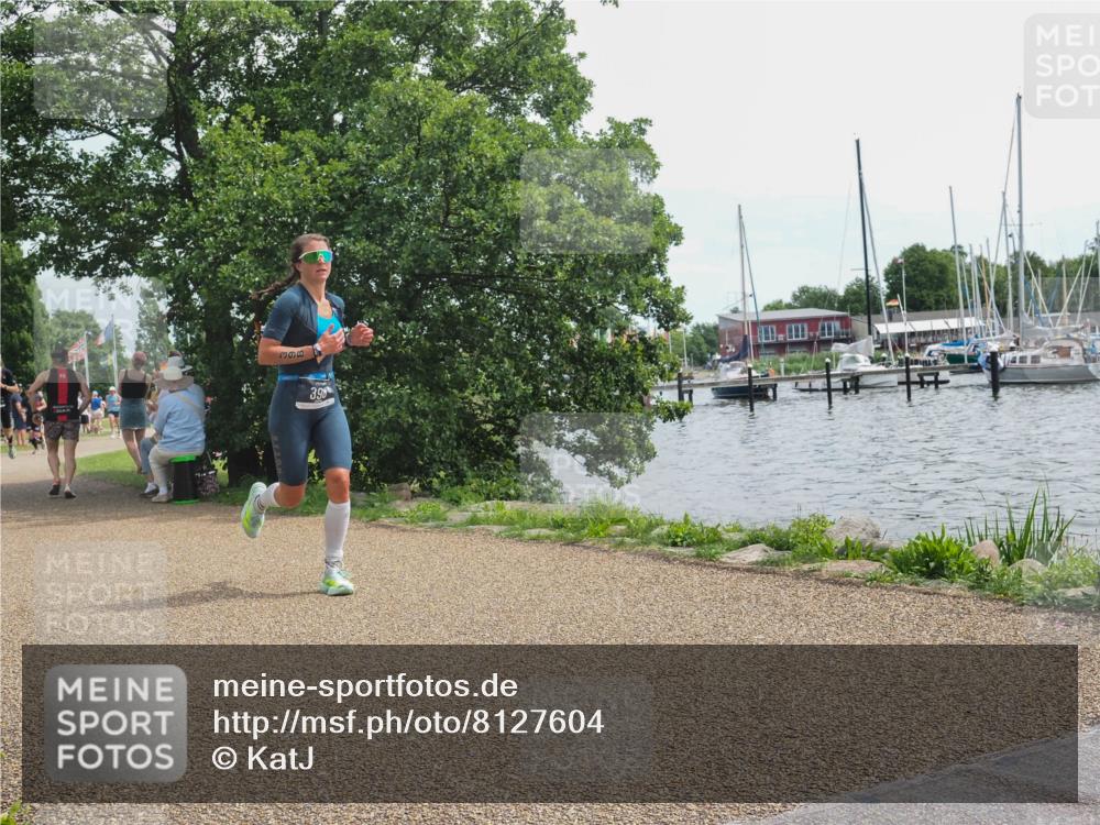 22.06.2025 - Viking Triathlon KatJ http://msf.ph/oto/8127604 22.06.2025 13:49:33 Laufen 398, 412 meine-sportfotos.de