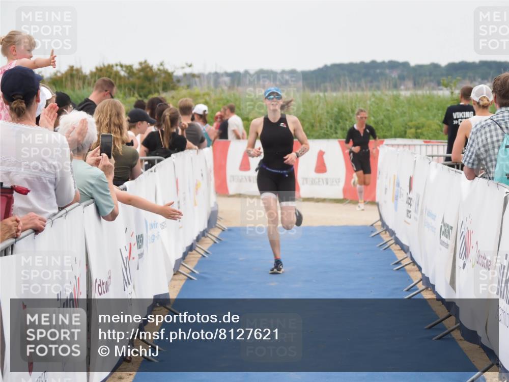 22.06.2025 - Viking Triathlon MichiJ http://msf.ph/oto/8127621 22.06.2025 15:24:54 Ziel 200 meine-sportfotos.de