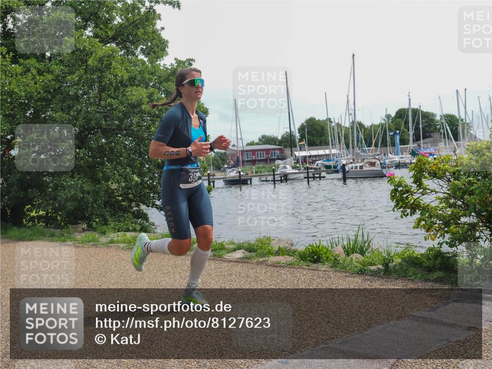 22.06.2025 - Viking Triathlon KatJ http://msf.ph/oto/8127623 22.06.2025 13:49:33 Laufen 398, 412 meine-sportfotos.de