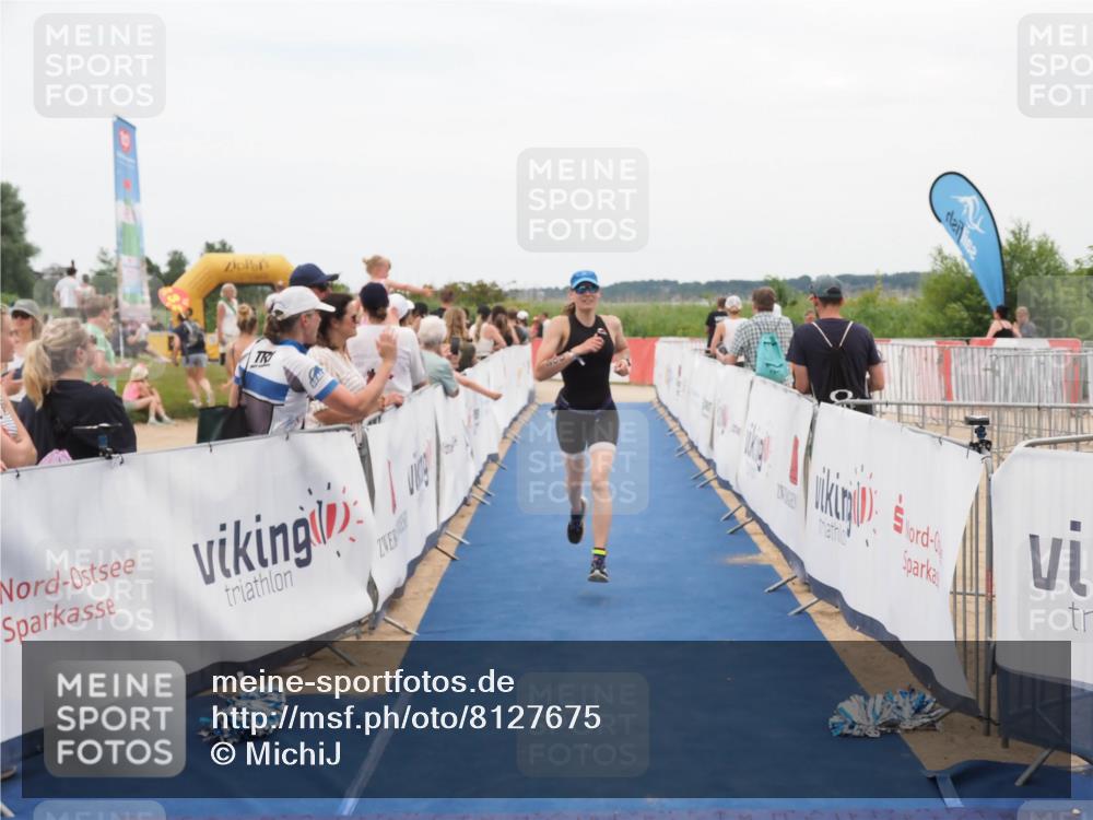 22.06.2025 - Viking Triathlon MichiJ http://msf.ph/oto/8127675 22.06.2025 15:24:56 Ziel 200 meine-sportfotos.de