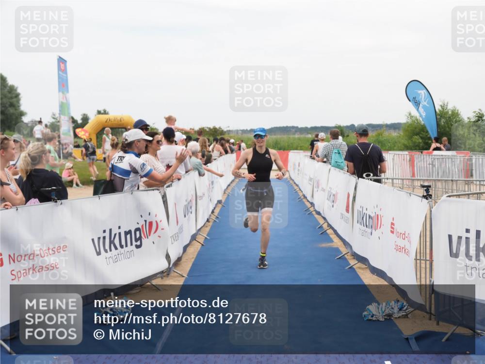 22.06.2025 - Viking Triathlon MichiJ http://msf.ph/oto/8127678 22.06.2025 15:24:56 Ziel 200 meine-sportfotos.de