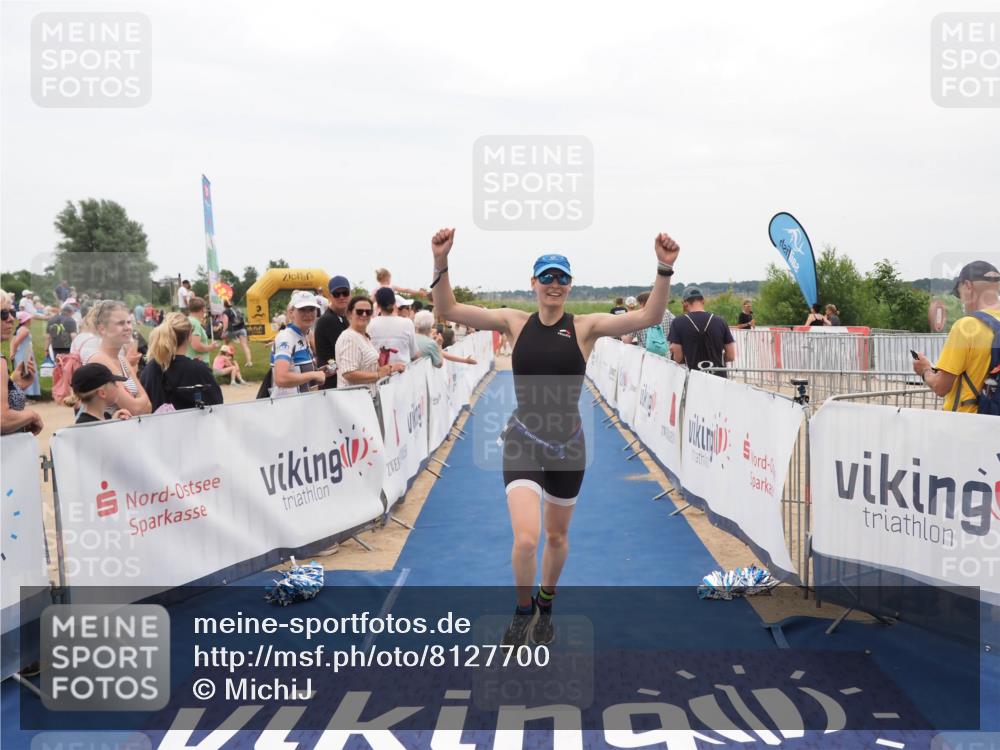 22.06.2025 - Viking Triathlon MichiJ http://msf.ph/oto/8127700 22.06.2025 15:24:57 Ziel 200 meine-sportfotos.de