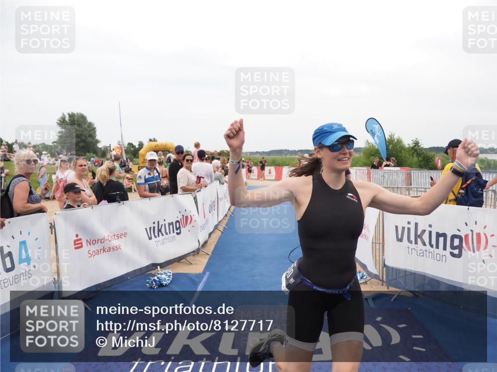 22.06.2025 - Viking Triathlon MichiJ http://msf.ph/oto/8127717 22.06.2025 15:24:58 Ziel 200 meine-sportfotos.de