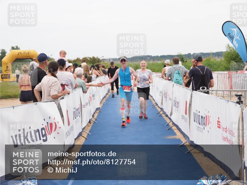 22.06.2025 - Viking Triathlon MichiJ http://msf.ph/oto/8127754 22.06.2025 15:25:11 Ziel 626 meine-sportfotos.de