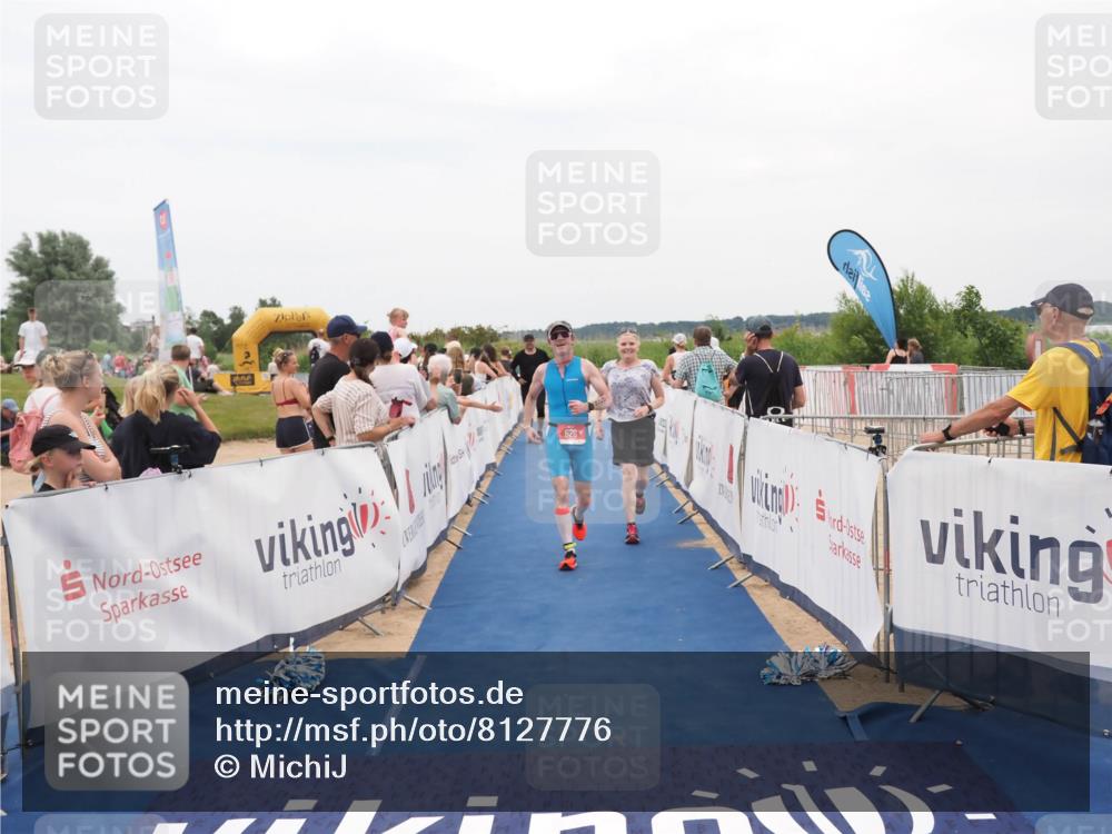 22.06.2025 - Viking Triathlon MichiJ http://msf.ph/oto/8127776 22.06.2025 15:25:12 Ziel 626 meine-sportfotos.de