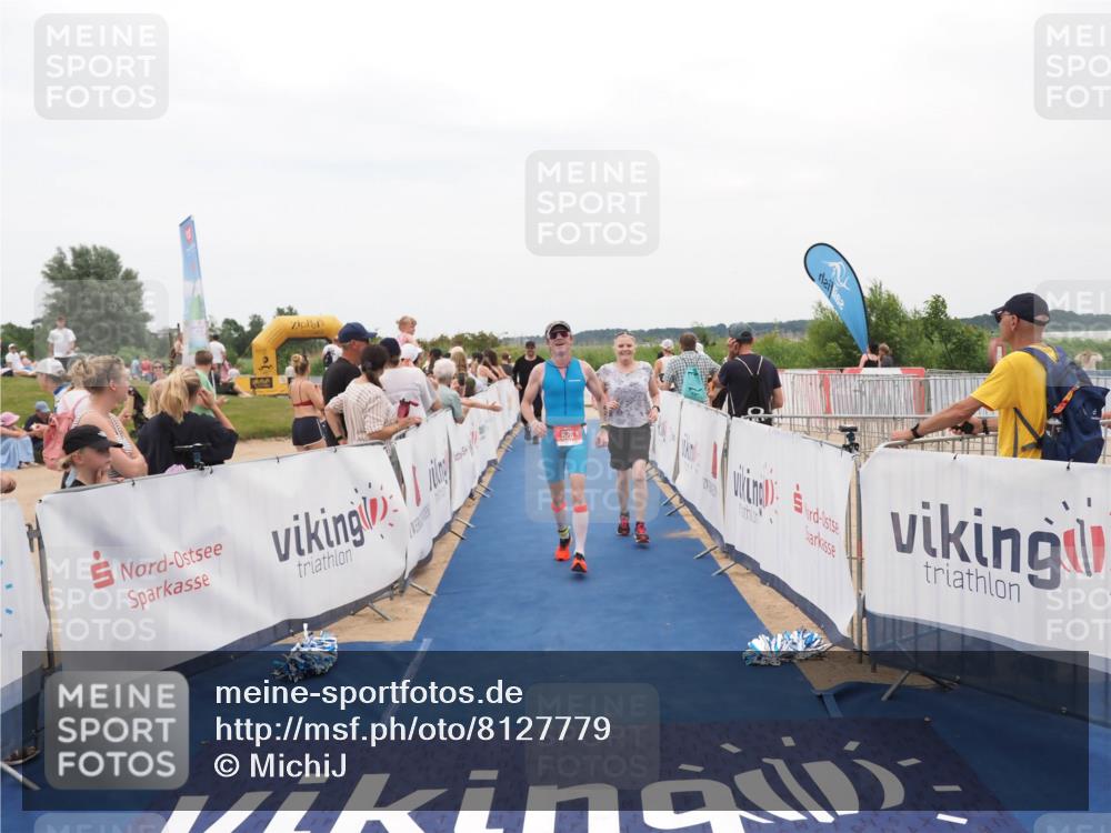 22.06.2025 - Viking Triathlon MichiJ http://msf.ph/oto/8127779 22.06.2025 15:25:12 Ziel 626 meine-sportfotos.de
