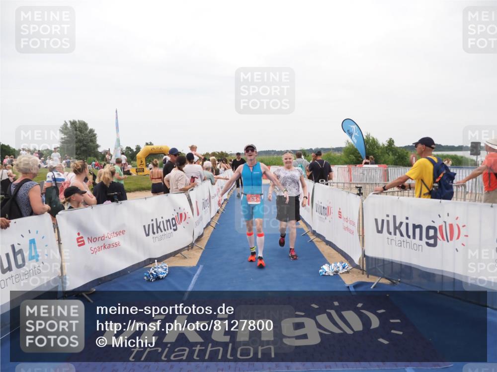 22.06.2025 - Viking Triathlon MichiJ http://msf.ph/oto/8127800 22.06.2025 15:25:13 Ziel 626 meine-sportfotos.de