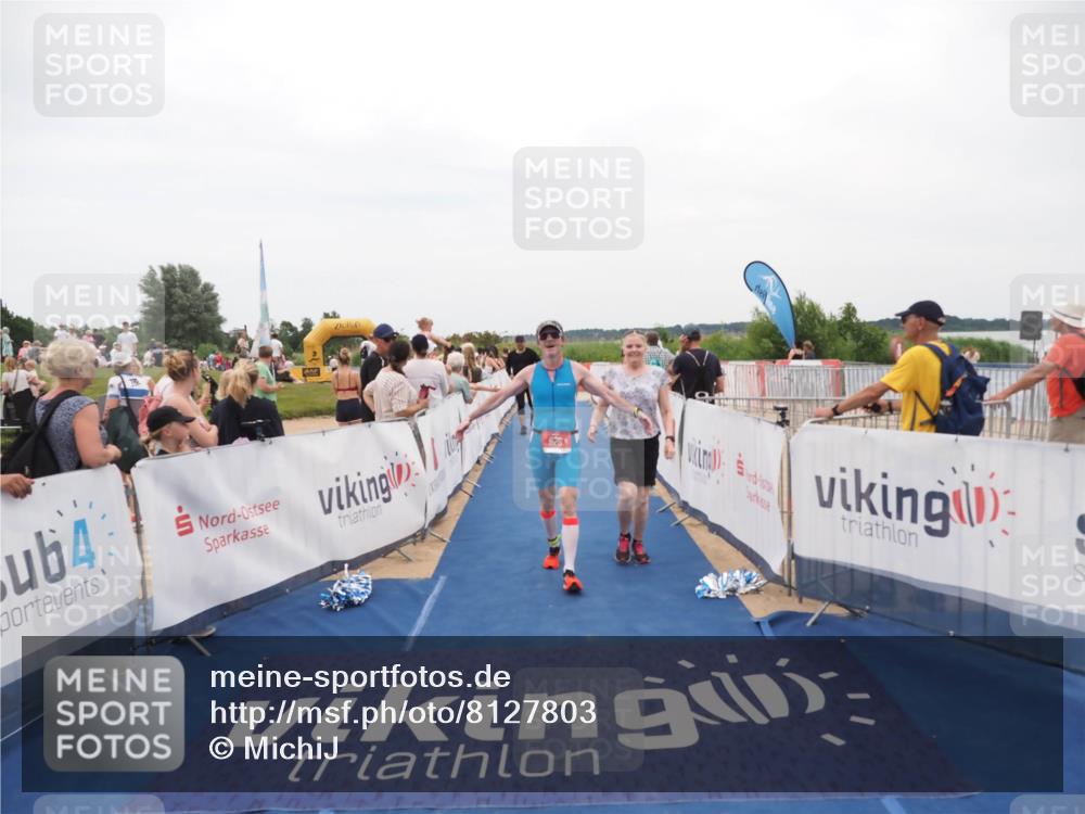 22.06.2025 - Viking Triathlon MichiJ http://msf.ph/oto/8127803 22.06.2025 15:25:13 Ziel 626 meine-sportfotos.de