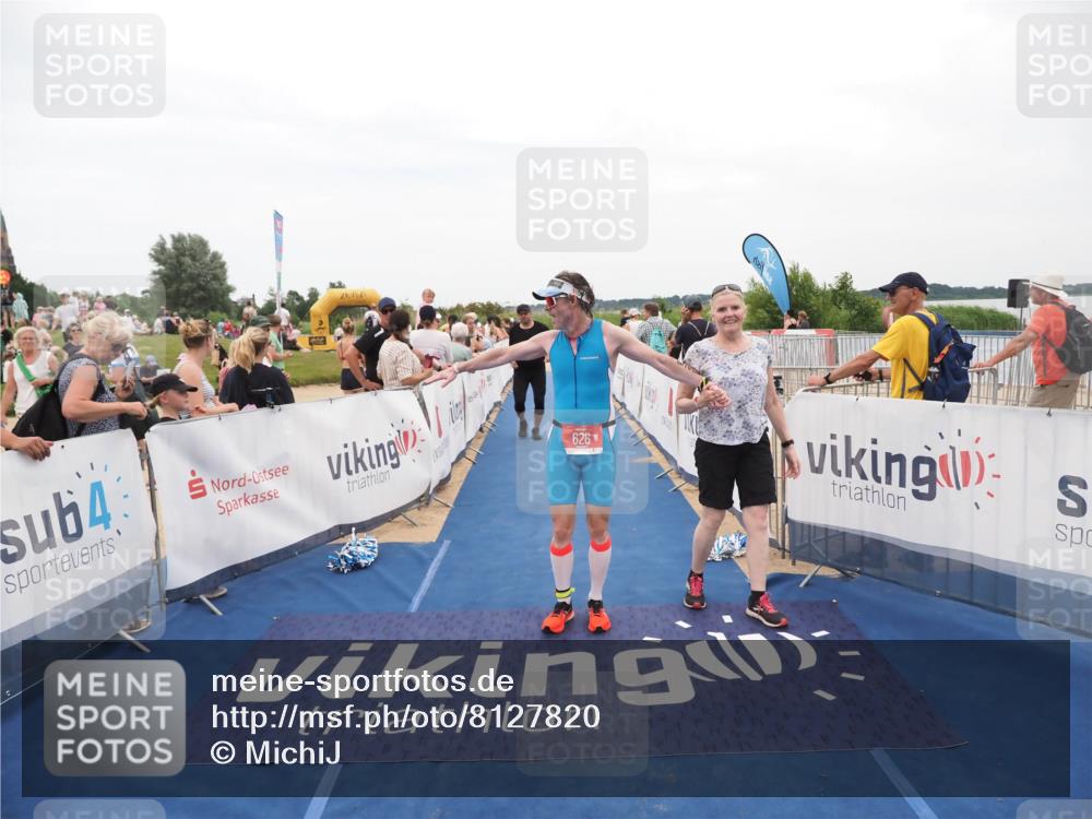 22.06.2025 - Viking Triathlon MichiJ http://msf.ph/oto/8127820 22.06.2025 15:25:15 Ziel 626 meine-sportfotos.de