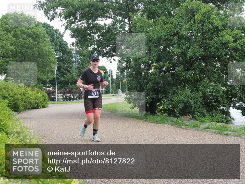 22.06.2025 - Viking Triathlon KatJ http://msf.ph/oto/8127822 22.06.2025 15:33:53 Laufen 379 meine-sportfotos.de