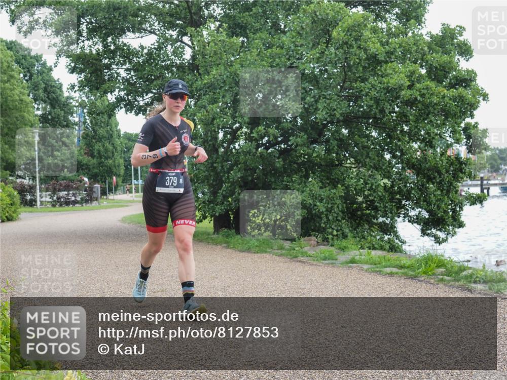 22.06.2025 - Viking Triathlon KatJ http://msf.ph/oto/8127853 22.06.2025 15:33:54 Laufen 379 meine-sportfotos.de