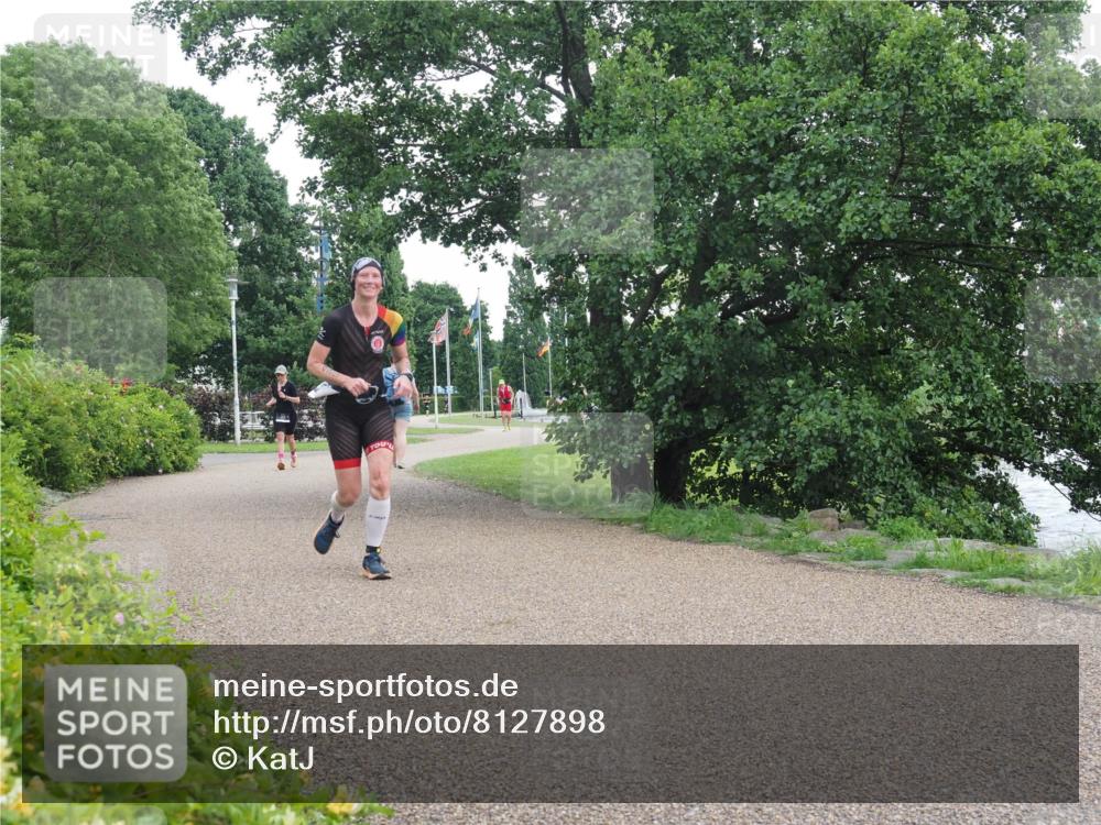 22.06.2025 - Viking Triathlon KatJ http://msf.ph/oto/8127898 22.06.2025 15:34:41 Laufen 425 meine-sportfotos.de