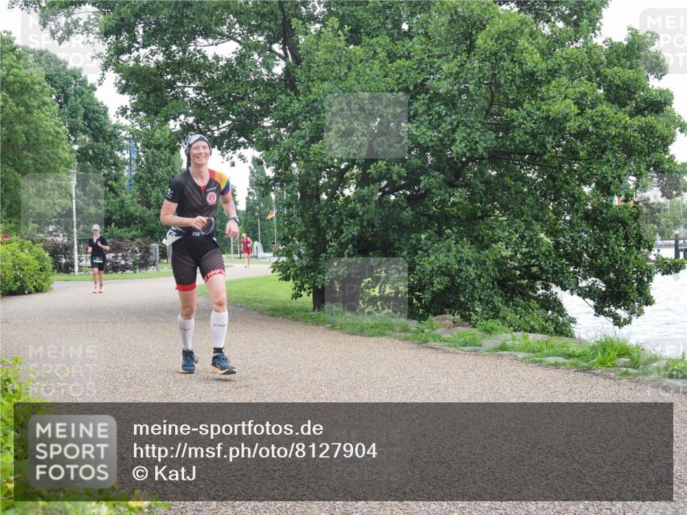 22.06.2025 - Viking Triathlon KatJ http://msf.ph/oto/8127904 22.06.2025 15:34:41 Laufen 425 meine-sportfotos.de