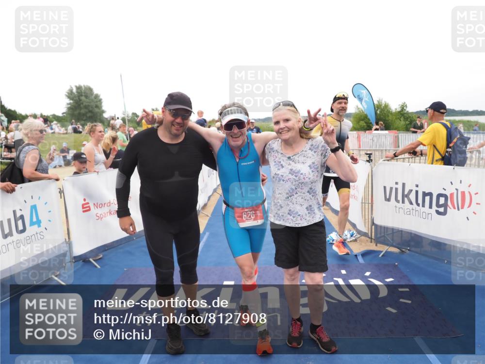 22.06.2025 - Viking Triathlon MichiJ http://msf.ph/oto/8127908 22.06.2025 15:25:25 Ziel 91, 394 meine-sportfotos.de