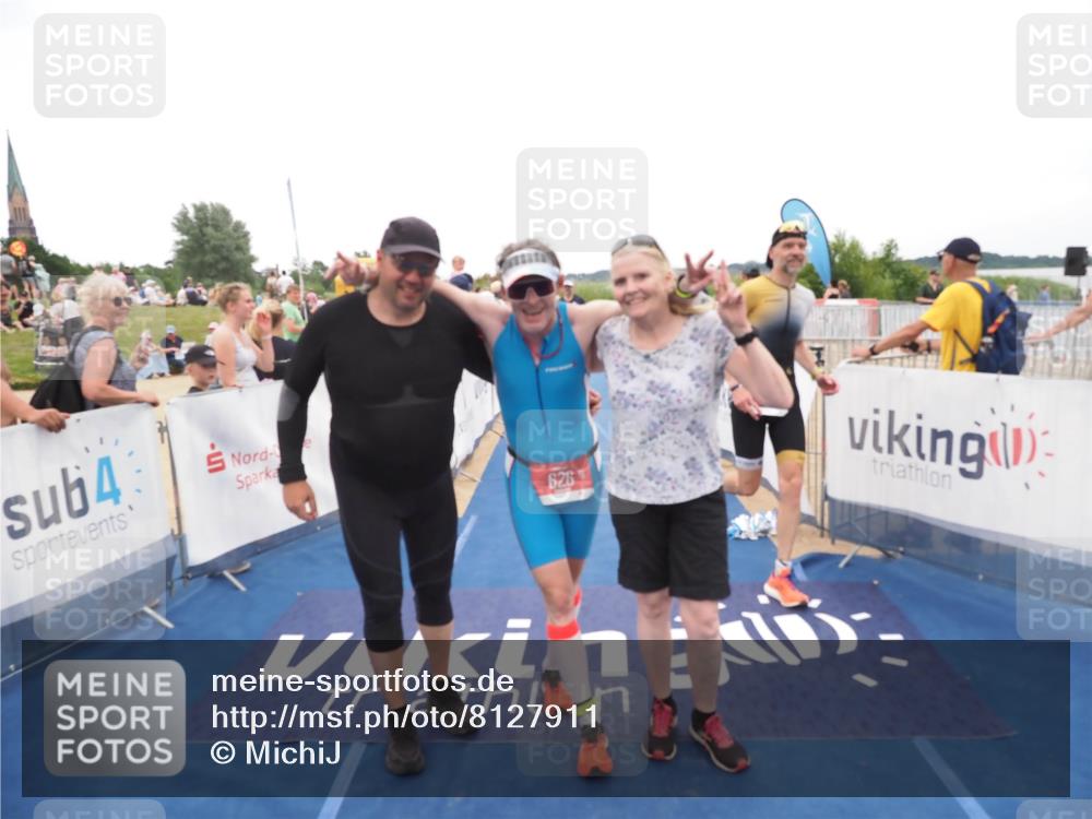 22.06.2025 - Viking Triathlon MichiJ http://msf.ph/oto/8127911 22.06.2025 15:25:25 Ziel 91, 394 meine-sportfotos.de