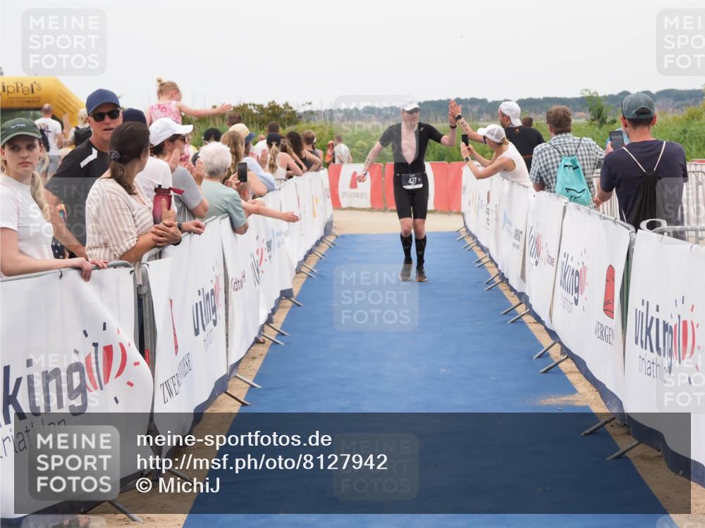 22.06.2025 - Viking Triathlon MichiJ http://msf.ph/oto/8127942 22.06.2025 15:25:41 Ziel 427 meine-sportfotos.de