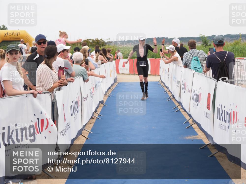 22.06.2025 - Viking Triathlon MichiJ http://msf.ph/oto/8127944 22.06.2025 15:25:41 Ziel 427 meine-sportfotos.de