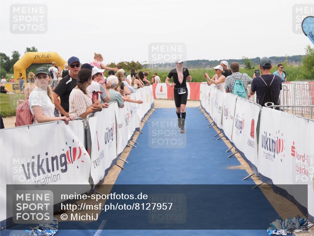 22.06.2025 - Viking Triathlon MichiJ http://msf.ph/oto/8127957 22.06.2025 15:25:42 Ziel 427 meine-sportfotos.de