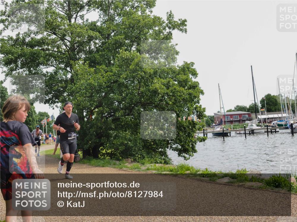 22.06.2025 - Viking Triathlon KatJ http://msf.ph/oto/8127984 22.06.2025 13:51:13 Laufen 38 meine-sportfotos.de
