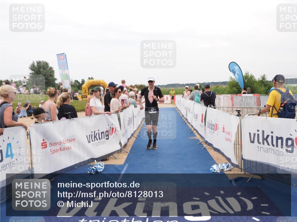 22.06.2025 - Viking Triathlon MichiJ http://msf.ph/oto/8128013 22.06.2025 15:25:44 Ziel 427 meine-sportfotos.de