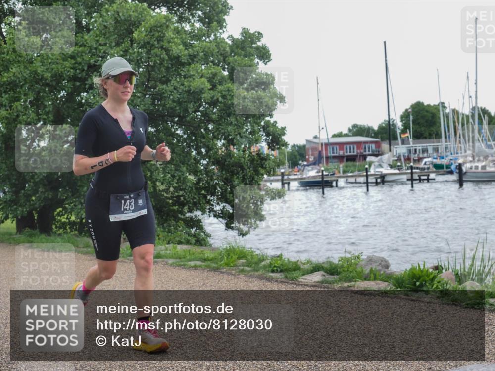 22.06.2025 - Viking Triathlon KatJ http://msf.ph/oto/8128030 22.06.2025 15:34:50 Laufen 143 meine-sportfotos.de