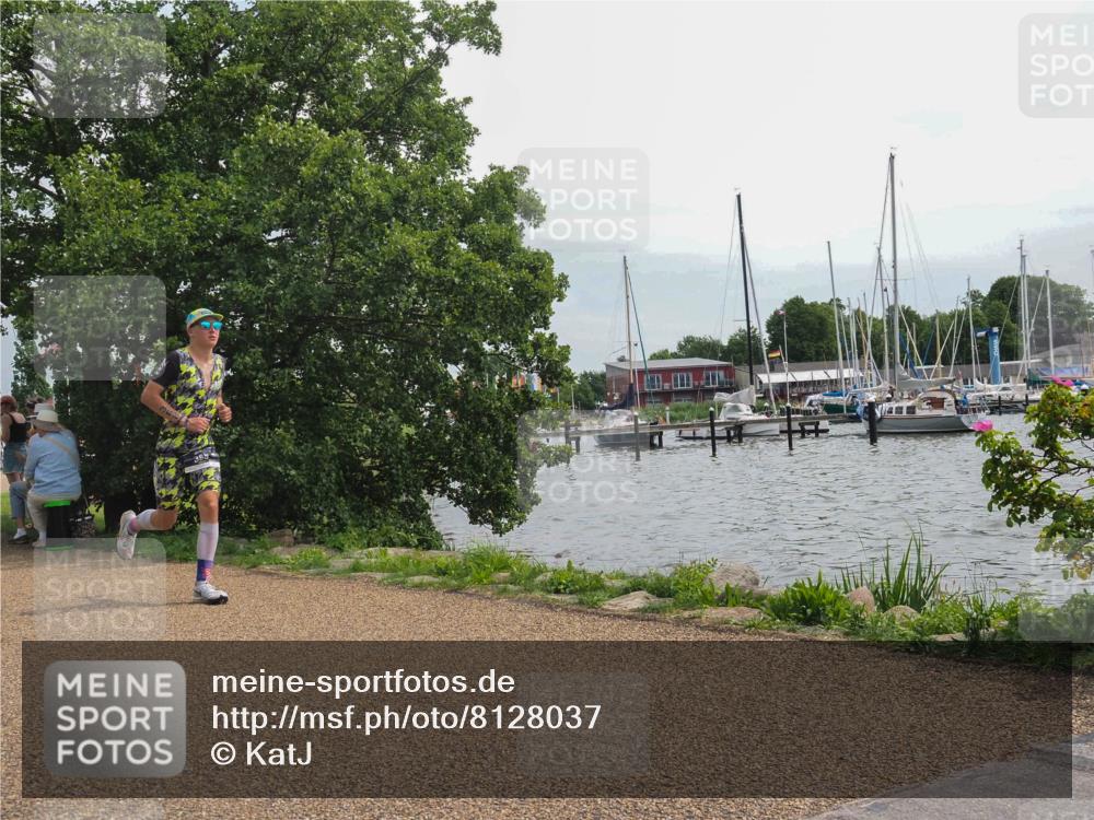 22.06.2025 - Viking Triathlon KatJ http://msf.ph/oto/8128037 22.06.2025 13:51:28 Laufen 368 meine-sportfotos.de