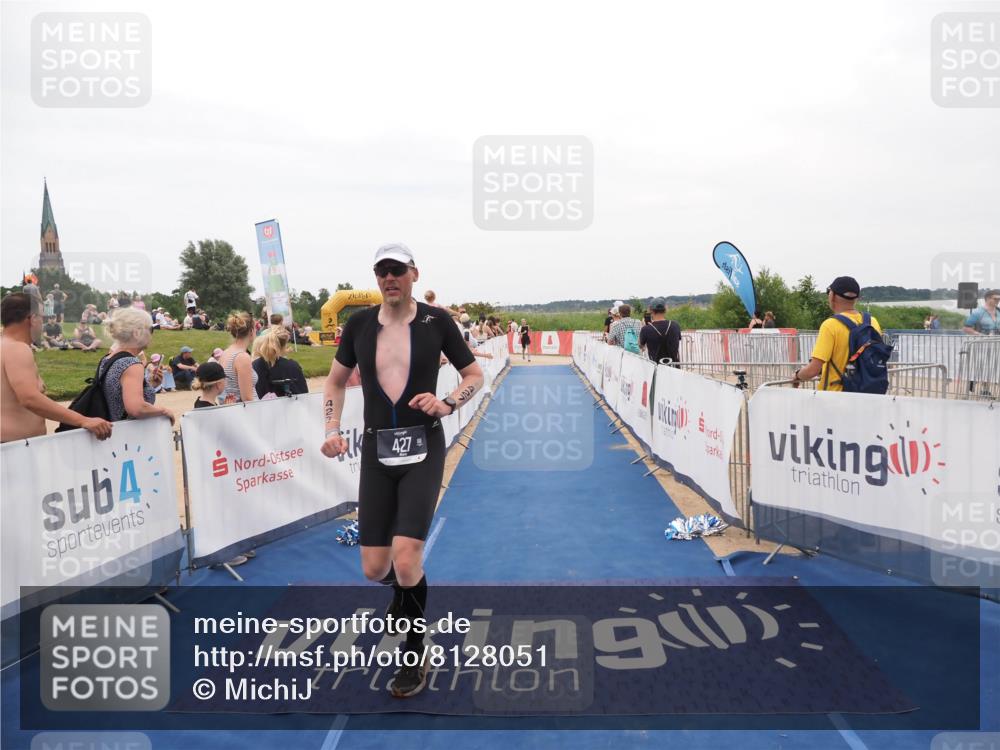 22.06.2025 - Viking Triathlon MichiJ http://msf.ph/oto/8128051 22.06.2025 15:25:46 Ziel 22, 427 meine-sportfotos.de