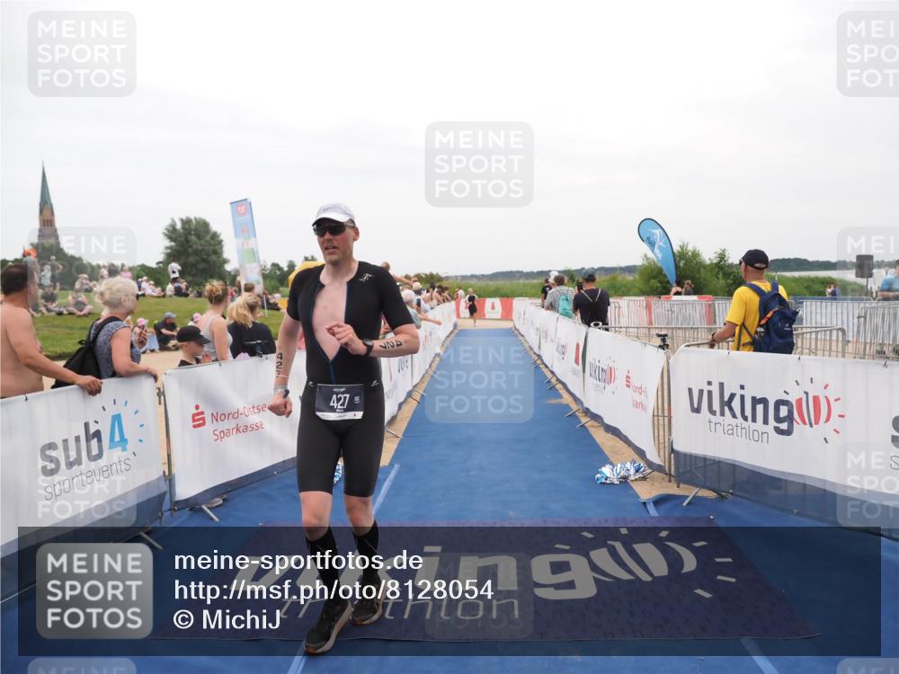 22.06.2025 - Viking Triathlon MichiJ http://msf.ph/oto/8128054 22.06.2025 15:25:46 Ziel 22, 427 meine-sportfotos.de