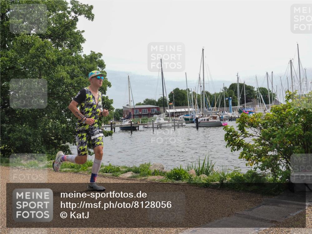 22.06.2025 - Viking Triathlon KatJ http://msf.ph/oto/8128056 22.06.2025 13:51:29 Laufen 368 meine-sportfotos.de