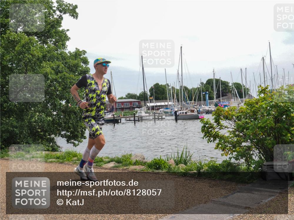 22.06.2025 - Viking Triathlon KatJ http://msf.ph/oto/8128057 22.06.2025 13:51:29 Laufen 368 meine-sportfotos.de
