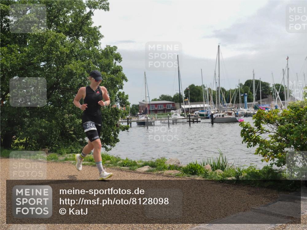 22.06.2025 - Viking Triathlon KatJ http://msf.ph/oto/8128098 22.06.2025 13:51:43 Laufen 374 meine-sportfotos.de