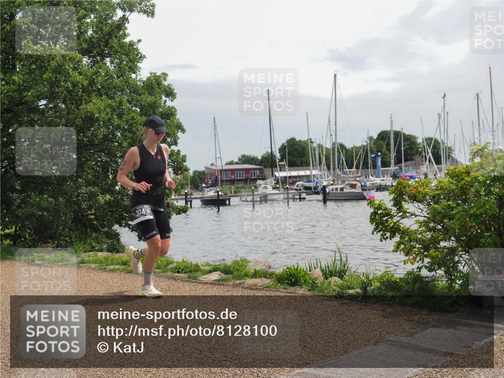 22.06.2025 - Viking Triathlon KatJ http://msf.ph/oto/8128100 22.06.2025 13:51:43 Laufen 374 meine-sportfotos.de