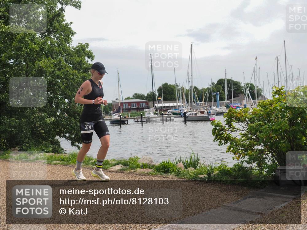 22.06.2025 - Viking Triathlon KatJ http://msf.ph/oto/8128103 22.06.2025 13:51:43 Laufen 374 meine-sportfotos.de