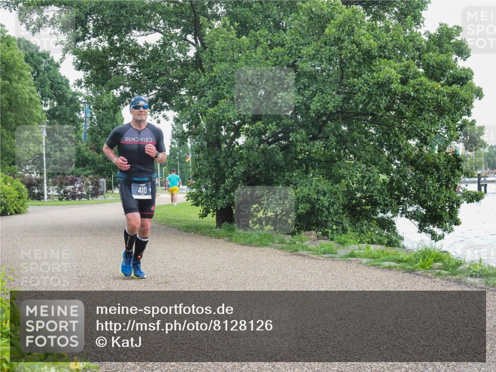 22.06.2025 - Viking Triathlon KatJ http://msf.ph/oto/8128126 22.06.2025 15:35:45 Laufen 410, 439 meine-sportfotos.de