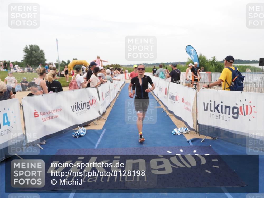 22.06.2025 - Viking Triathlon MichiJ http://msf.ph/oto/8128198 22.06.2025 15:25:56 Ziel 22, 44, 343 meine-sportfotos.de