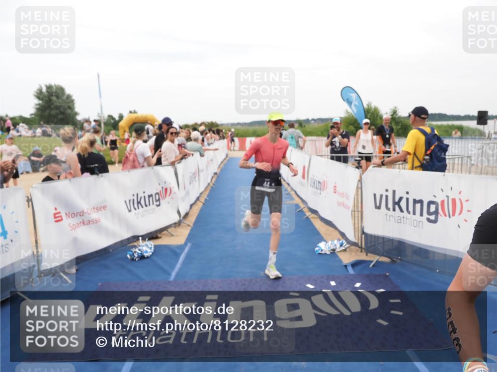 22.06.2025 - Viking Triathlon MichiJ http://msf.ph/oto/8128232 22.06.2025 15:25:57 Ziel 44, 343 meine-sportfotos.de