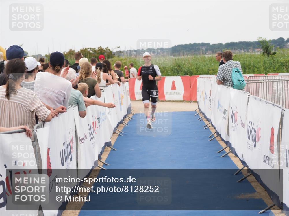 22.06.2025 - Viking Triathlon MichiJ http://msf.ph/oto/8128252 22.06.2025 15:26:35 Ziel 385 meine-sportfotos.de