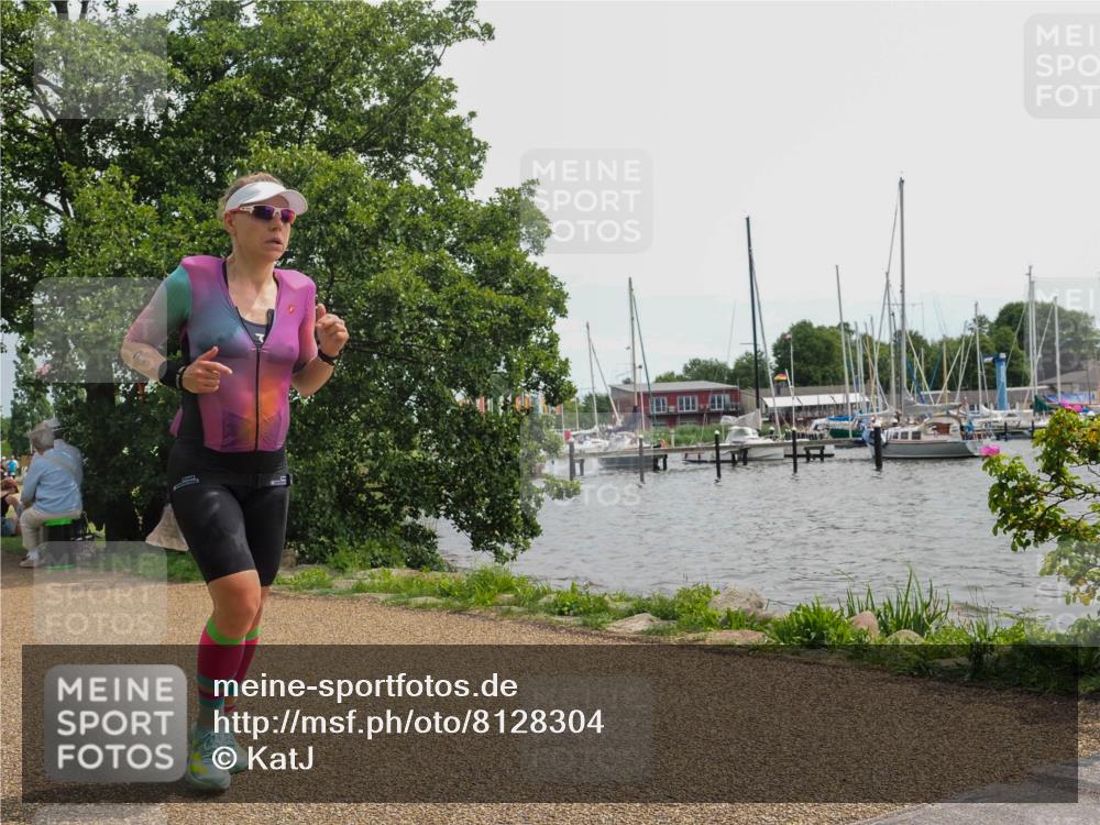 22.06.2025 - Viking Triathlon KatJ http://msf.ph/oto/8128304 22.06.2025 13:52:25 Laufen 215, 393 meine-sportfotos.de