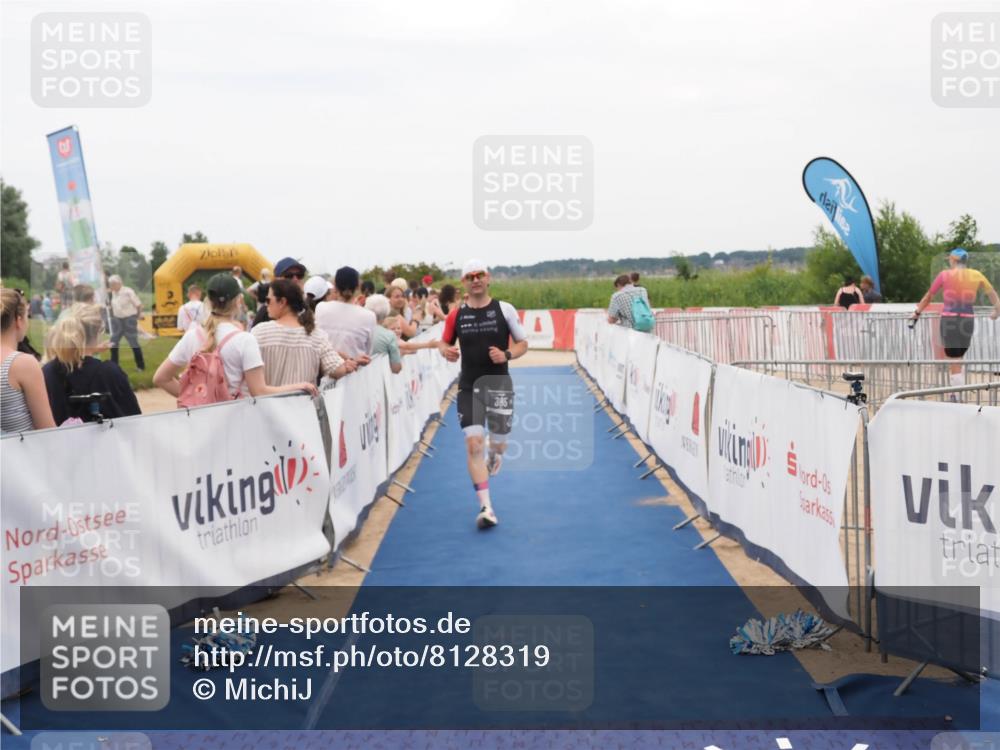 22.06.2025 - Viking Triathlon MichiJ http://msf.ph/oto/8128319 22.06.2025 15:26:38 Ziel 385 meine-sportfotos.de