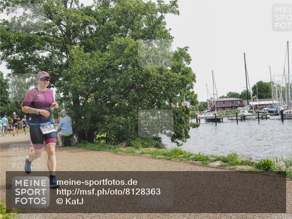 22.06.2025 - Viking Triathlon KatJ http://msf.ph/oto/8128363 22.06.2025 13:52:38 Laufen 525, 529 meine-sportfotos.de