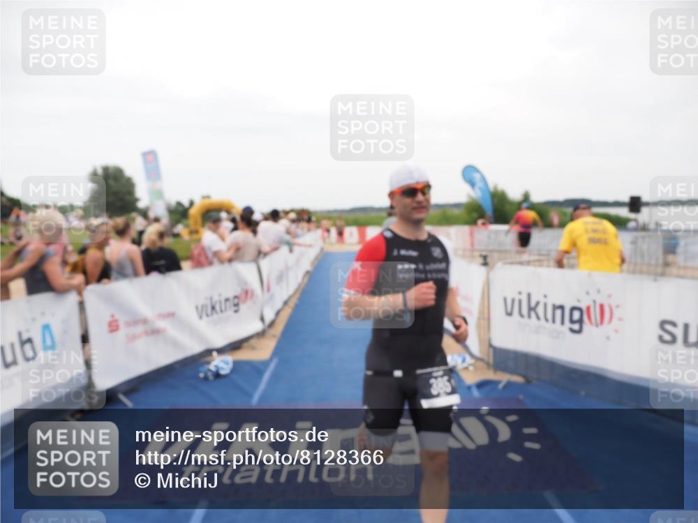 22.06.2025 - Viking Triathlon MichiJ http://msf.ph/oto/8128366 22.06.2025 15:26:40 Ziel 220, 385 meine-sportfotos.de