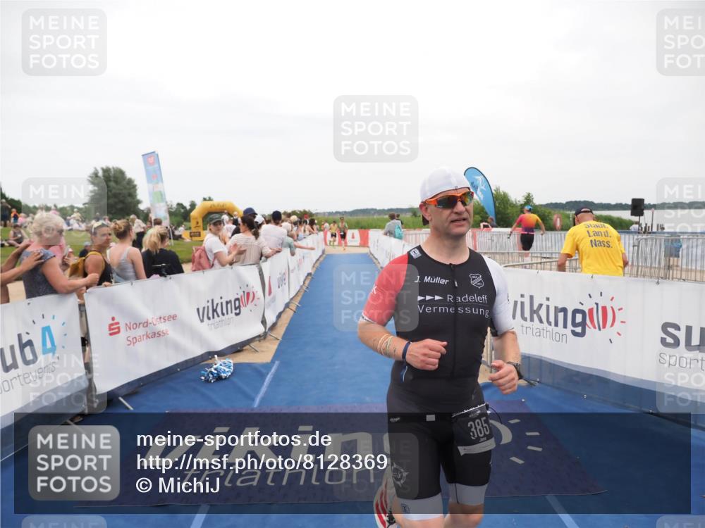 22.06.2025 - Viking Triathlon MichiJ http://msf.ph/oto/8128369 22.06.2025 15:26:40 Ziel 220, 385 meine-sportfotos.de