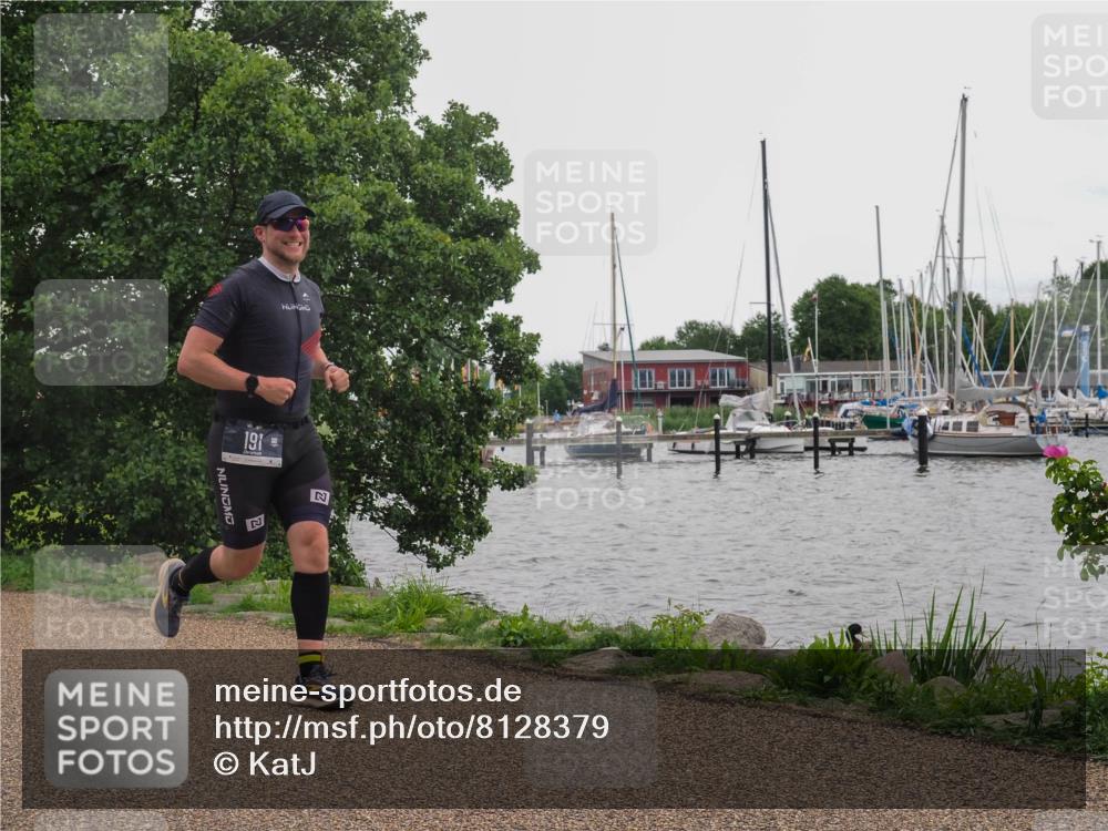 22.06.2025 - Viking Triathlon KatJ http://msf.ph/oto/8128379 22.06.2025 15:36:25 Laufen 191 meine-sportfotos.de