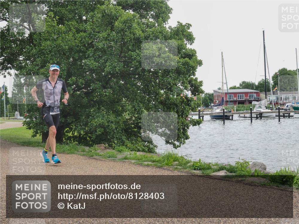 22.06.2025 - Viking Triathlon KatJ http://msf.ph/oto/8128403 22.06.2025 15:37:03 Laufen 74 meine-sportfotos.de