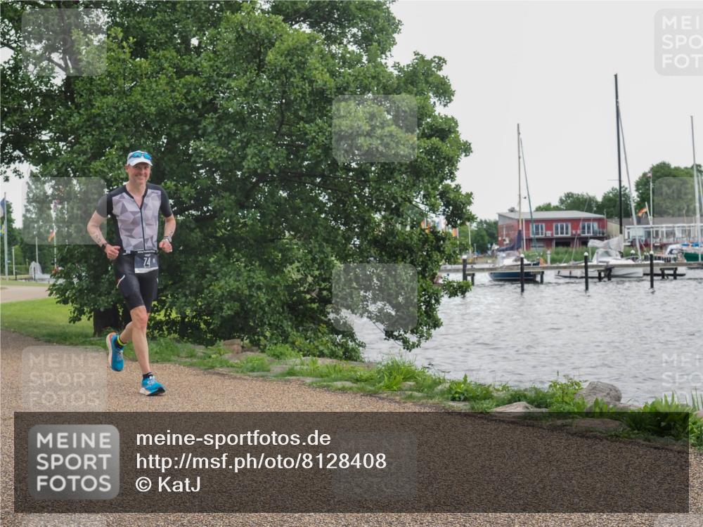 22.06.2025 - Viking Triathlon KatJ http://msf.ph/oto/8128408 22.06.2025 15:37:03 Laufen 74 meine-sportfotos.de