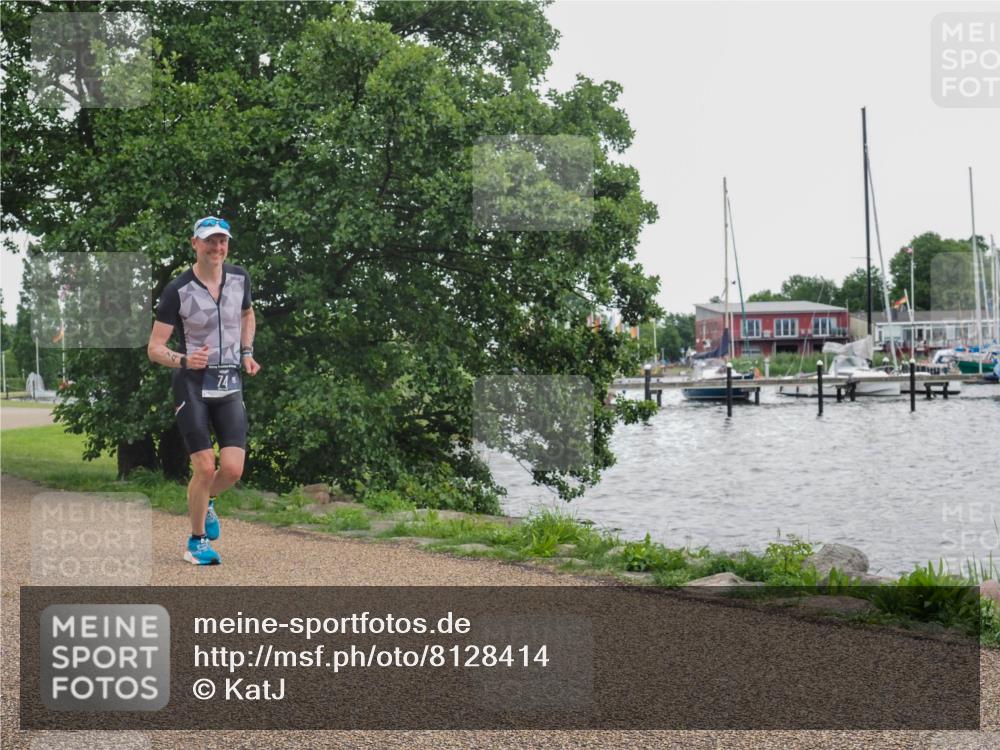 22.06.2025 - Viking Triathlon KatJ http://msf.ph/oto/8128414 22.06.2025 15:37:03 Laufen 74 meine-sportfotos.de