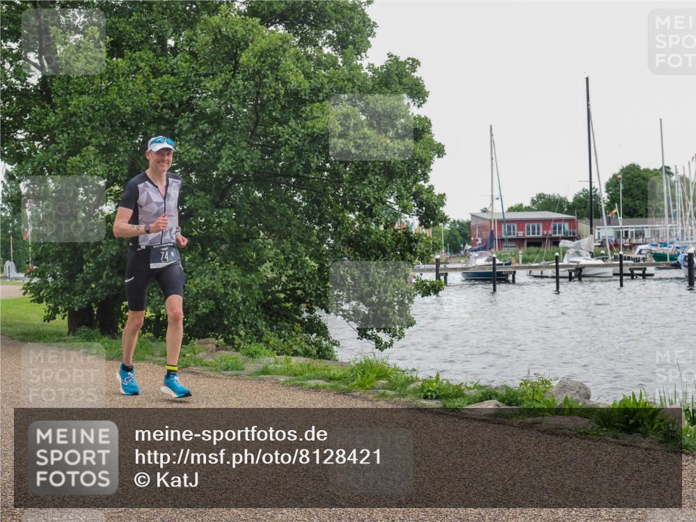 22.06.2025 - Viking Triathlon KatJ http://msf.ph/oto/8128421 22.06.2025 15:37:04 Laufen 74 meine-sportfotos.de
