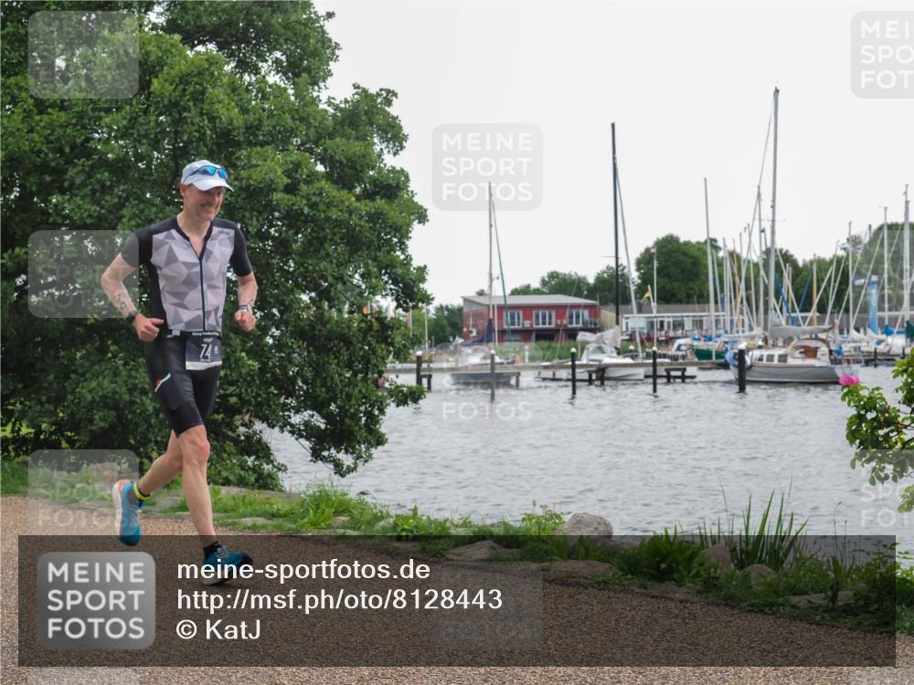 22.06.2025 - Viking Triathlon KatJ http://msf.ph/oto/8128443 22.06.2025 15:37:04 Laufen 74 meine-sportfotos.de