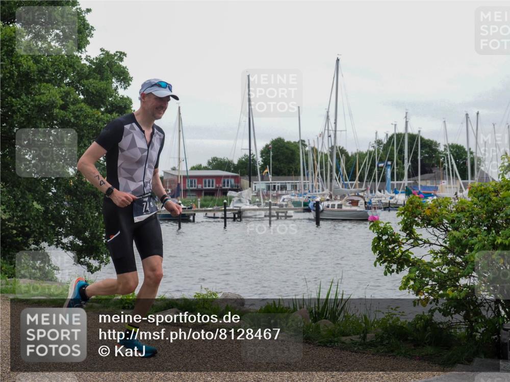 22.06.2025 - Viking Triathlon KatJ http://msf.ph/oto/8128467 22.06.2025 15:37:05 Laufen 74 meine-sportfotos.de
